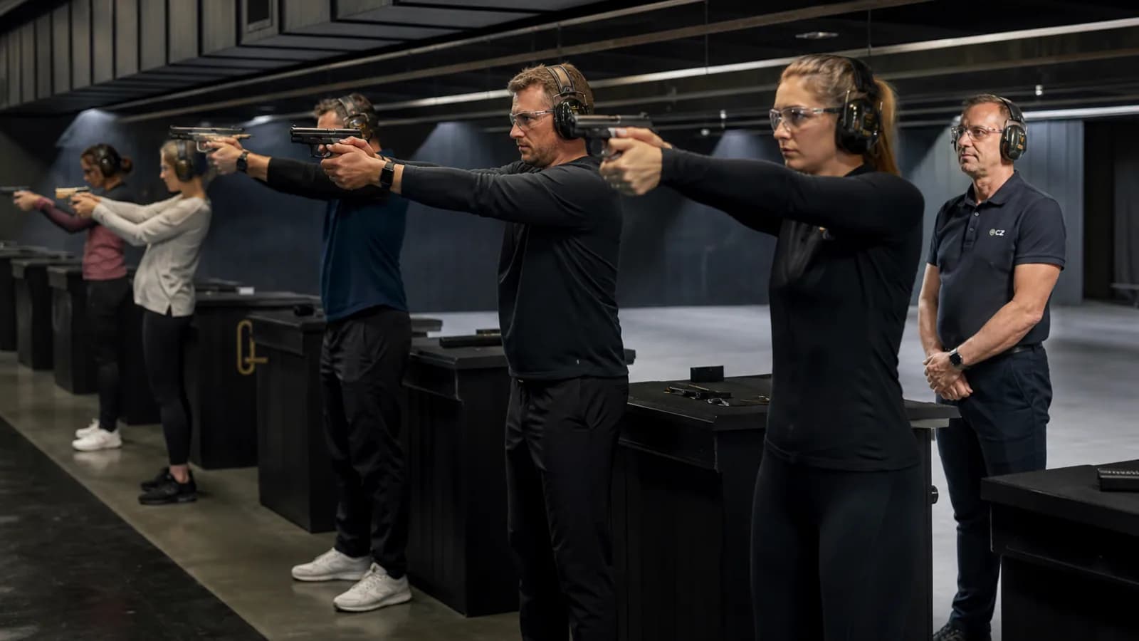 Reguläres Clubtraining im modernen Sportschützenverein